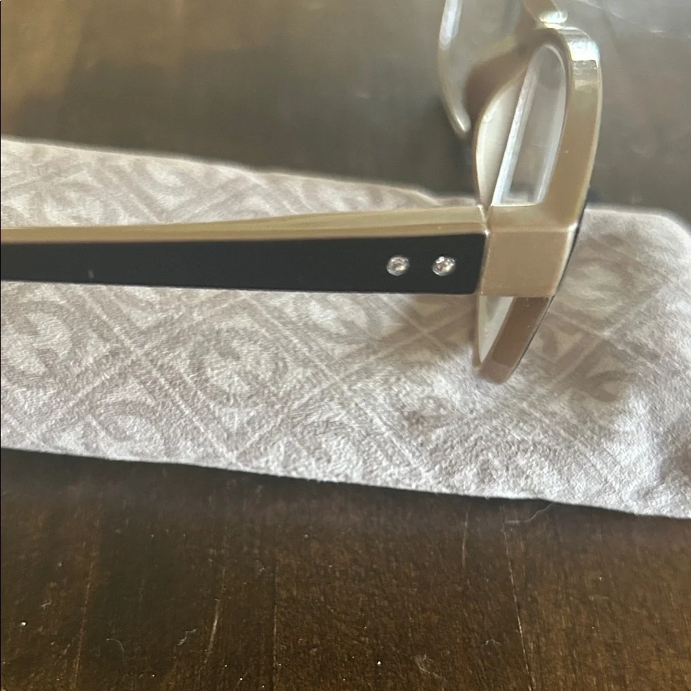 Foster Grant Brown and Tan Eyeglasses Readers